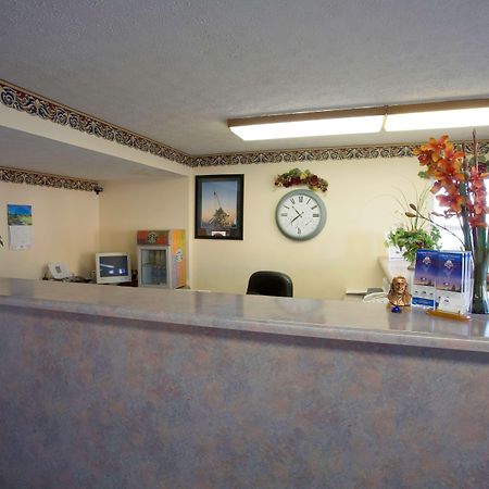 America'S Best Value Inn Litchfield Інтер'єр фото