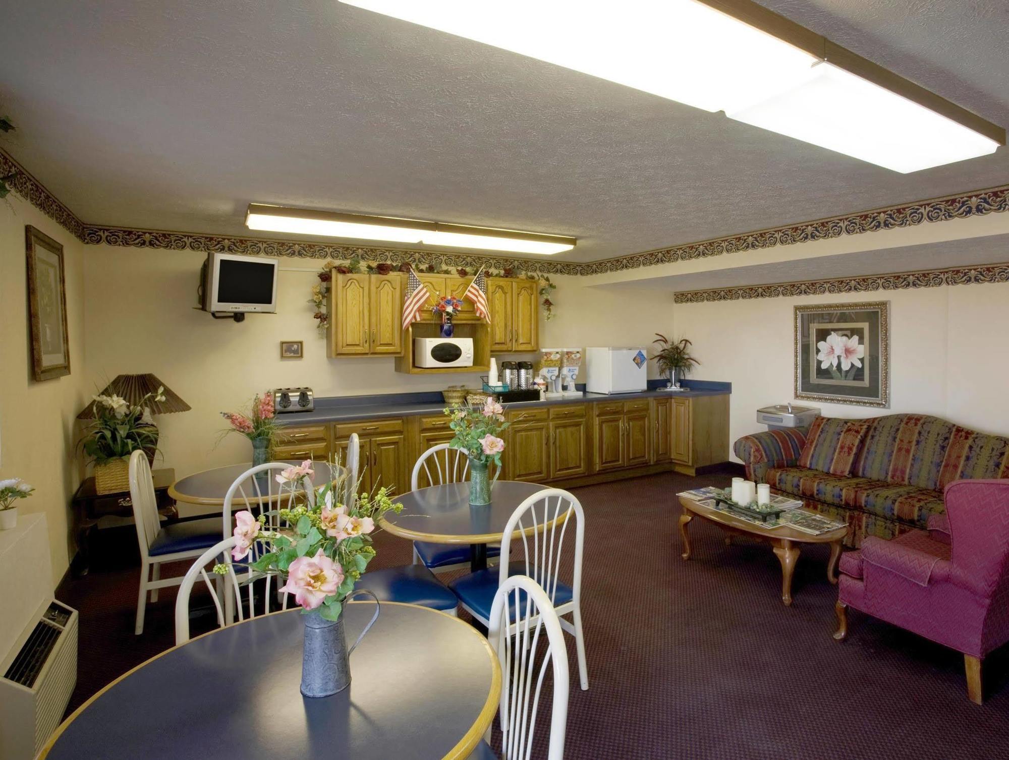 America'S Best Value Inn Litchfield Екстер'єр фото